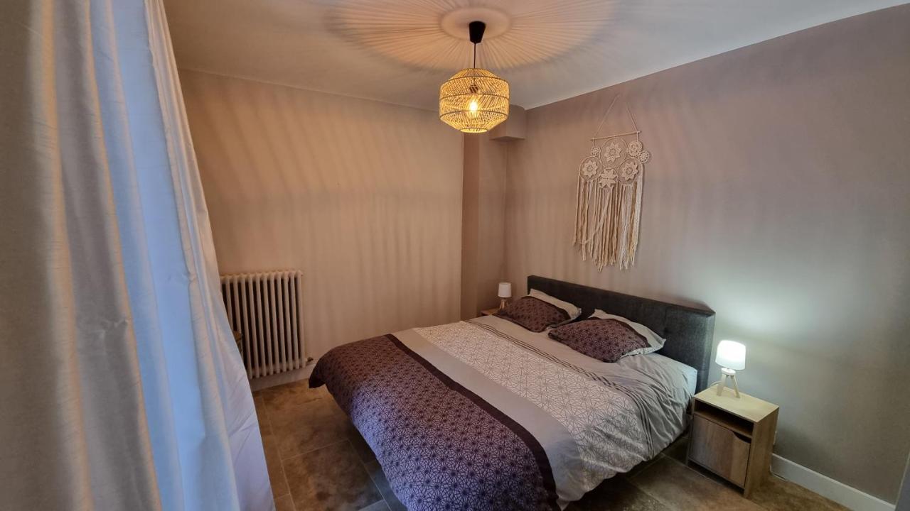 Lumineux Avec Acces Jardin Et Piscine Chauffee Apartment Avignon